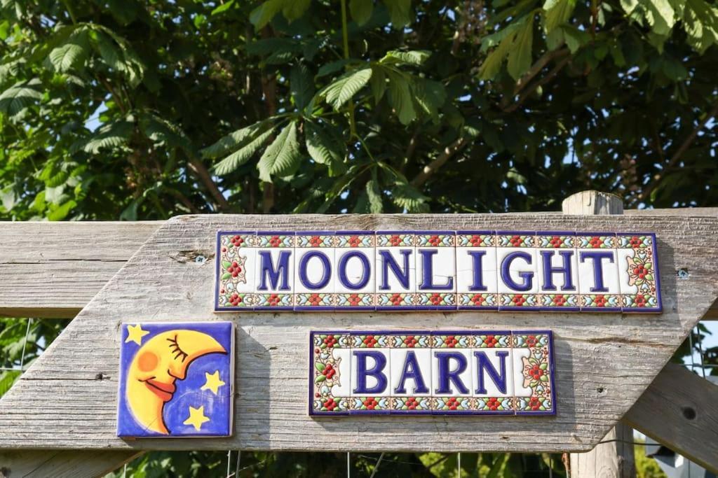 Moonlight Barn Villa Ascot  Eksteriør billede